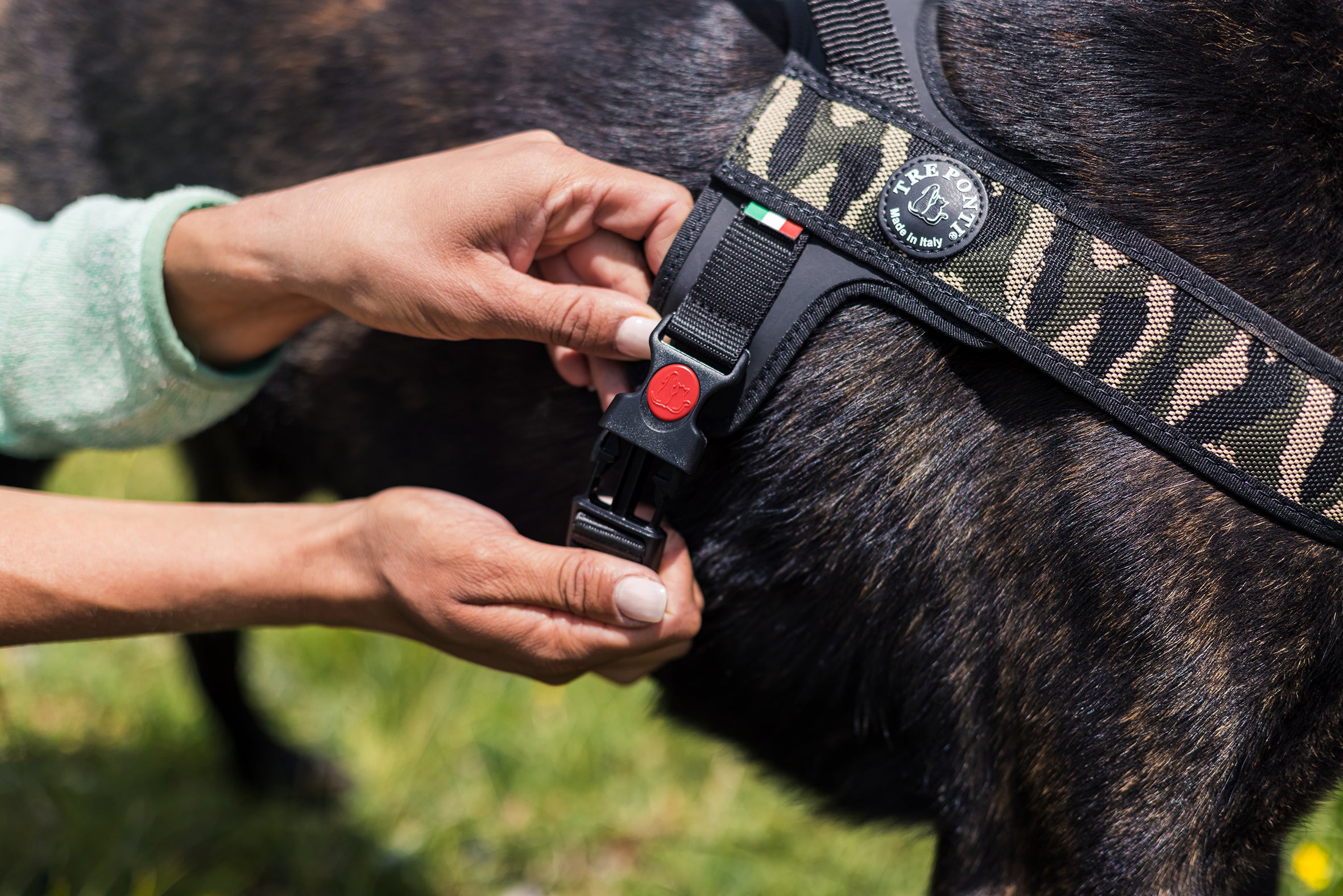 Primo Plus Onyx Euro Camo Harness with Handle